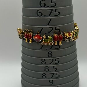Avon VTG Enamel Slider Charms Christmas Themed Gold Tone 7.5"-8” Bracelet